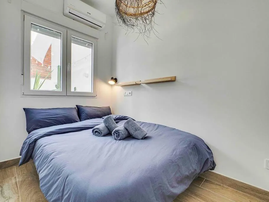 Casa Mandarina: 4 Bedrooms - 2 Terraces - Parking L'Hospitalet de Llobregat 0*,