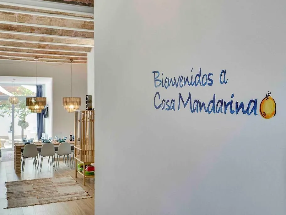 Holiday home Casa Mandarina: 4 Bedrooms - 2 Terraces - Parking L'Hospitalet de Llobregat
